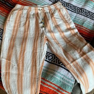 Faherty Organic cotton beach pants.